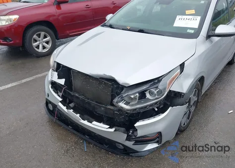 2019 Kia Forte Lxs z USA, uszkodzony, nr VIN 3KPF24AD7KE043063
